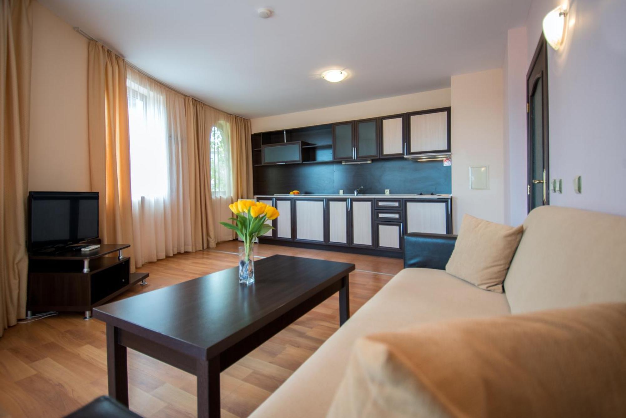 South Beach Hotel - New Management And Free Beach Access Tsarevo Eksteriør billede