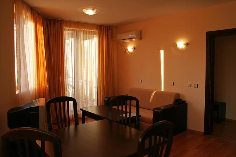 South Beach Hotel - New Management And Free Beach Access Tsarevo Eksteriør billede